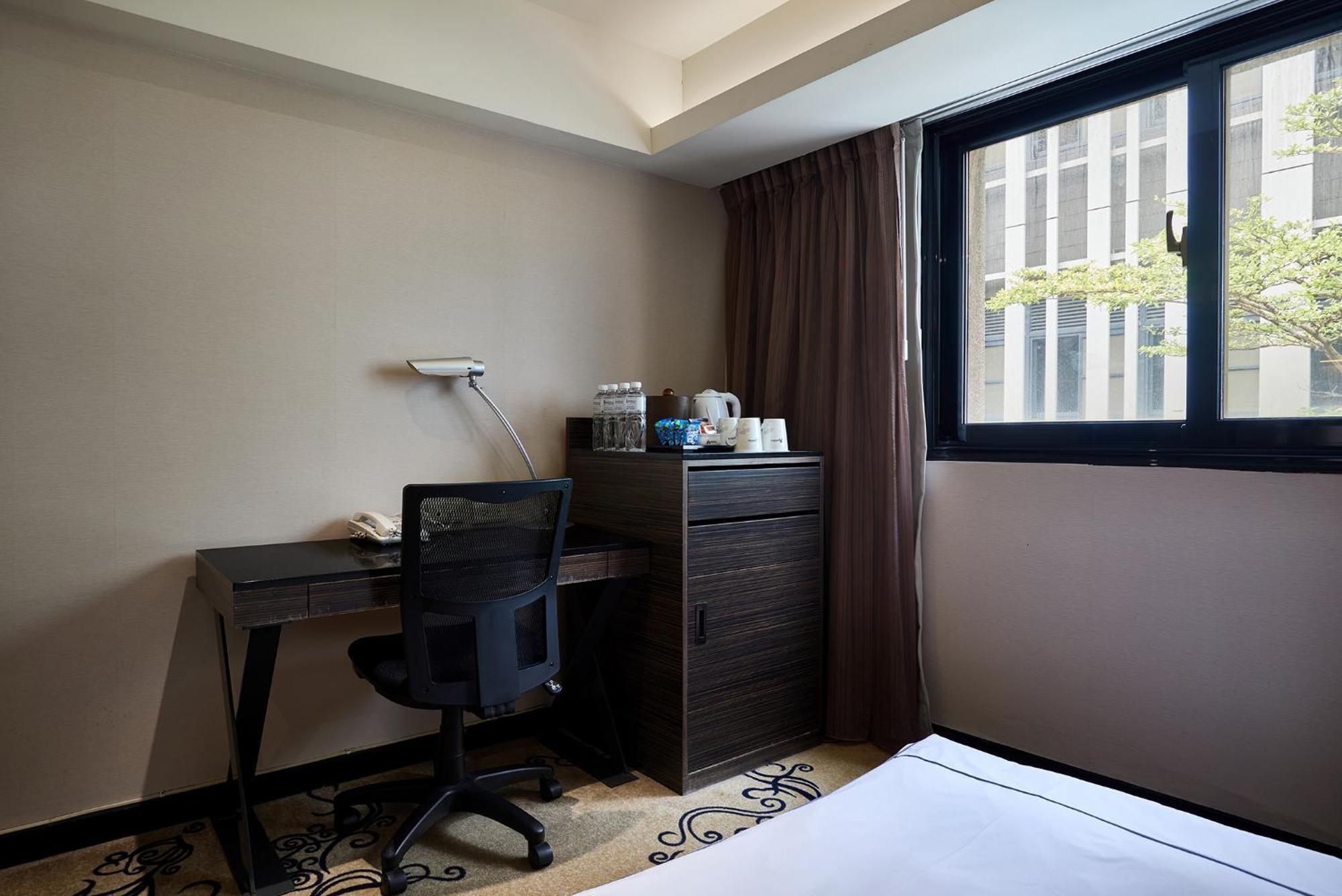 K Hotel Taipei Dış mekan fotoğraf